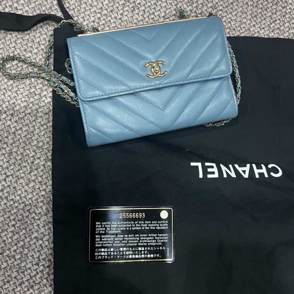 Chanel WOC Trendy Chevron CC blue crossbody bag with the box - Picture 5 of 17